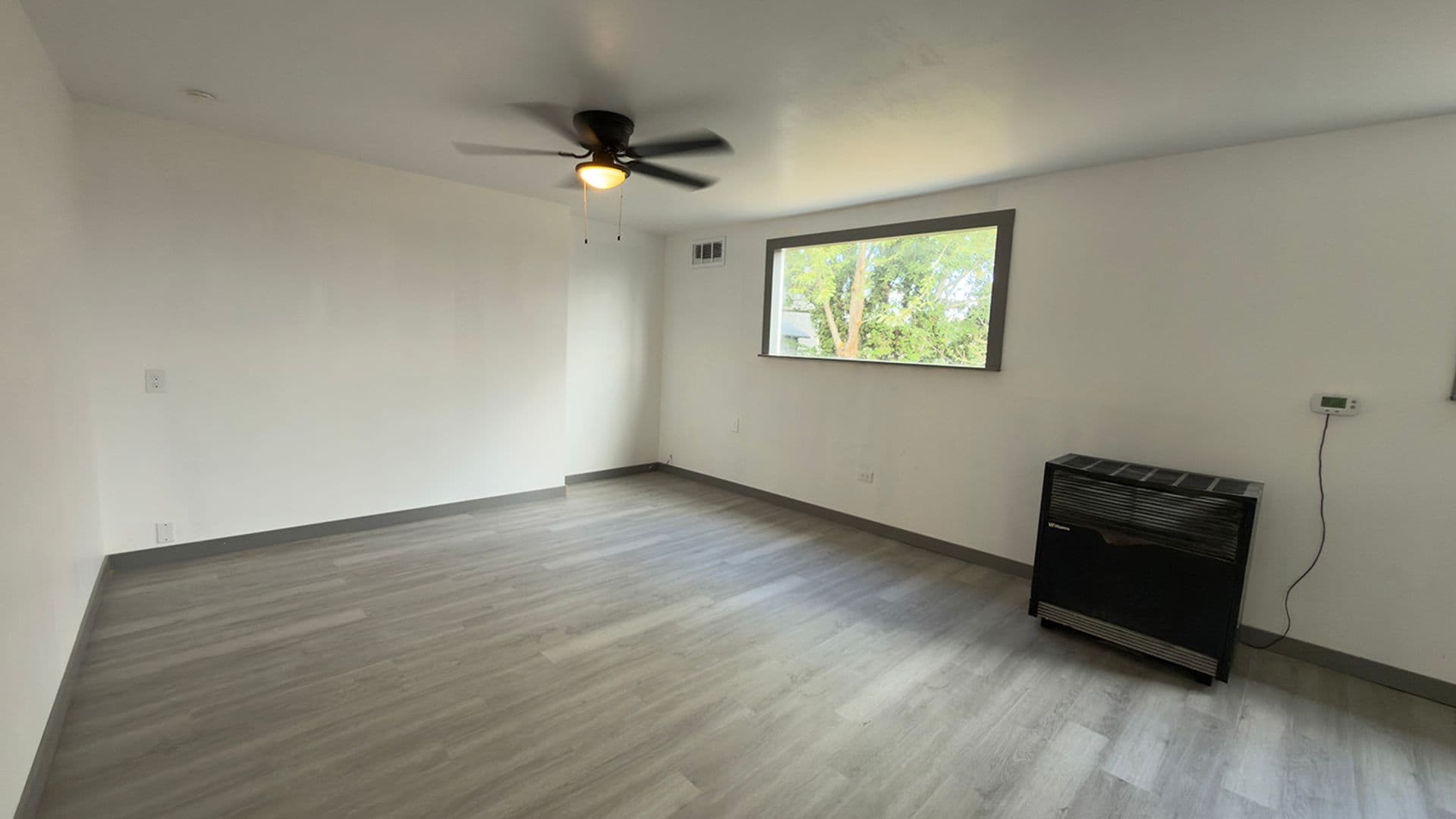 Astoria Apartment: 450 Commercial St. 1 & 2