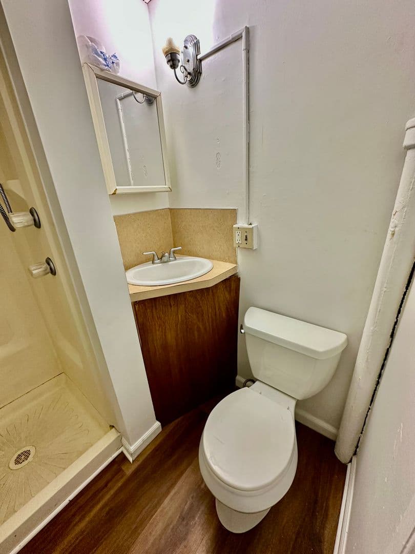 Allentown Apartment: 216 N 4th St.