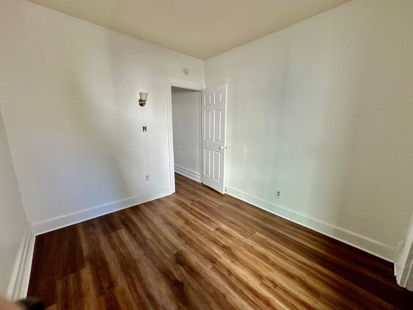 Allentown Apartment: 216 N 4th St.