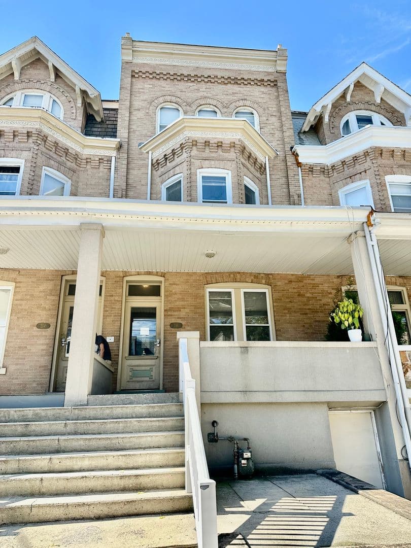 Allentown Apartment: 216 N 4th St.