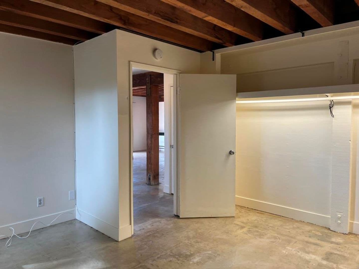 Vista Apartment: 1435 Wild Acres Road