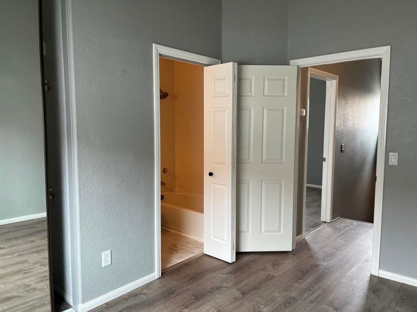 Oceanside Condo: 825 N Cleveland St Unit C