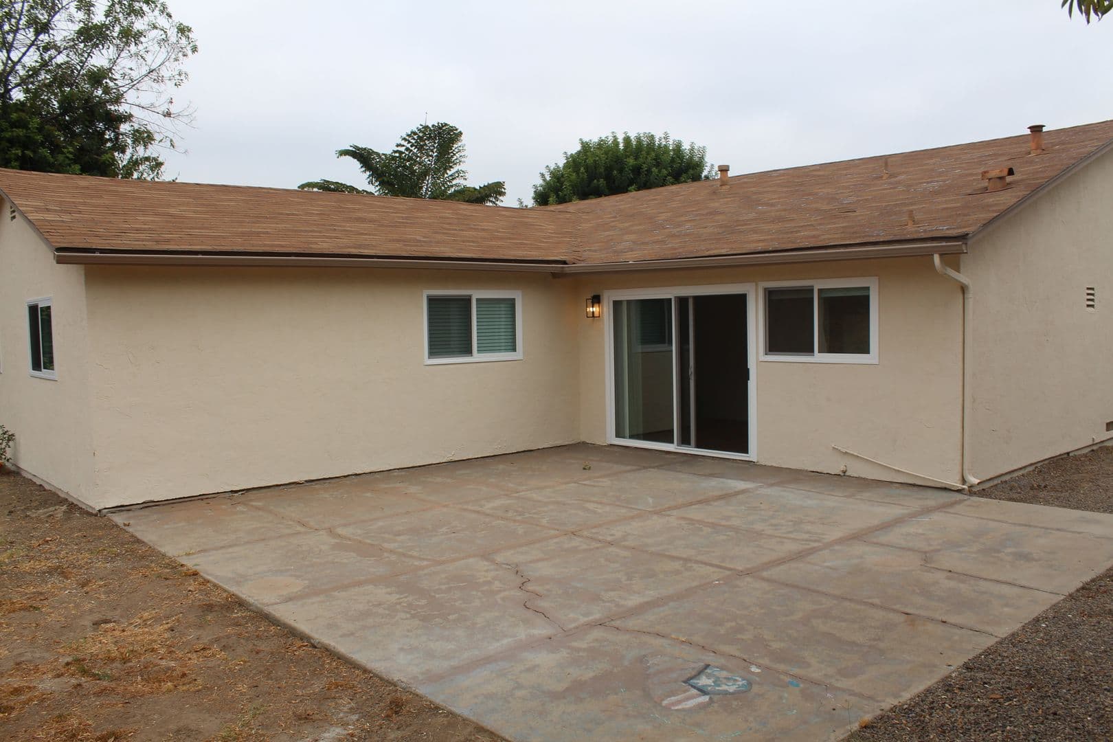 Vista House: 331 Rebecca Avenue