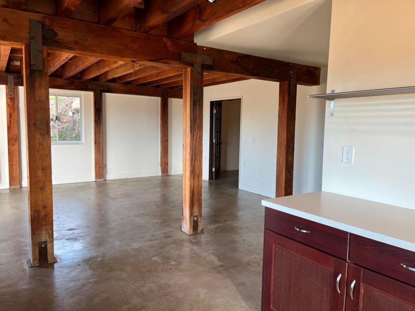 Vista Apartment: 1435 Wild Acres Road