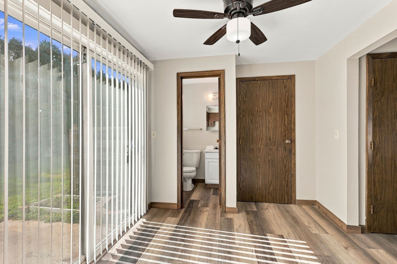 Two Rivers Apartment: 3727 Parkway Boulevard