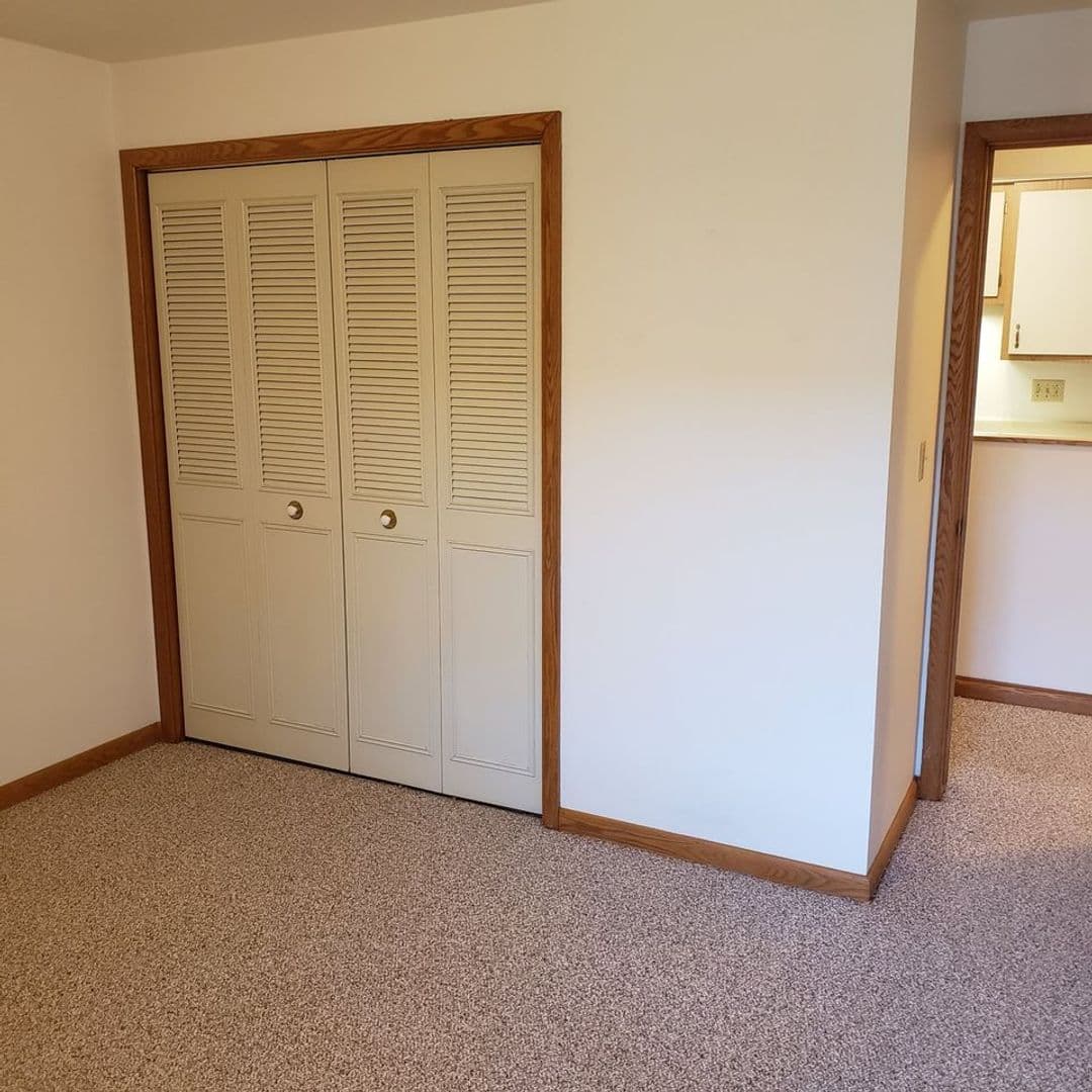 Stevens Point Apartment: 1609 Fourth Avenue