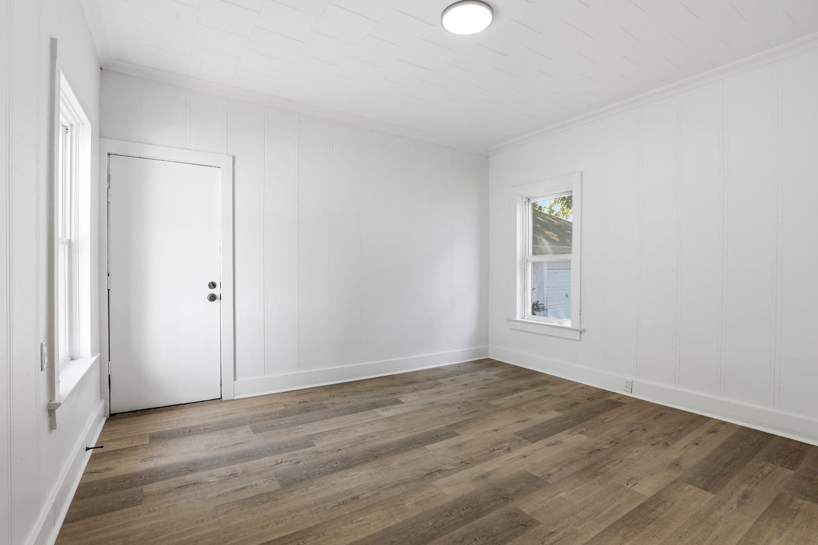 Oshkosh Apartment: 840 Jackson Street