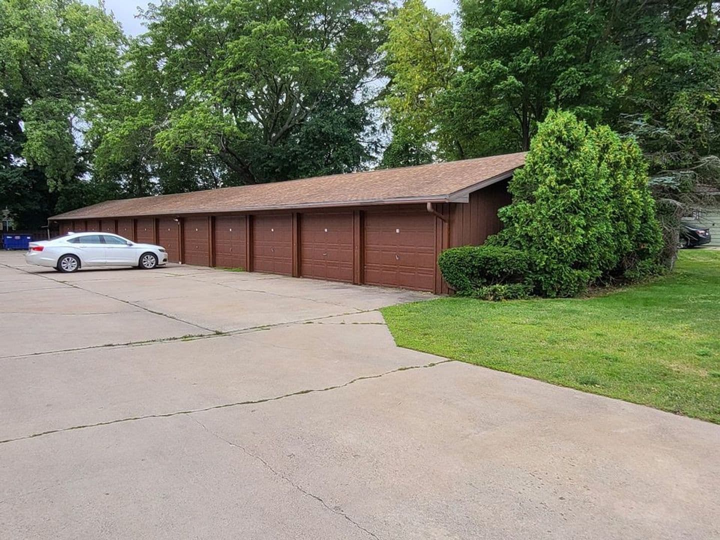 Stevens Point Apartment: 1609 Fourth Avenue