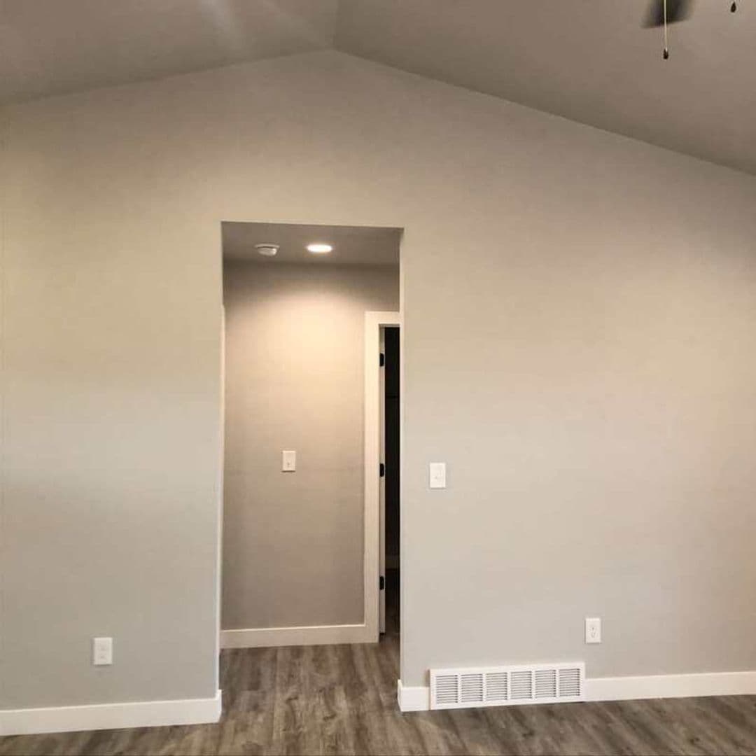 Wrightstown Apartment: 449 Longwood Lane