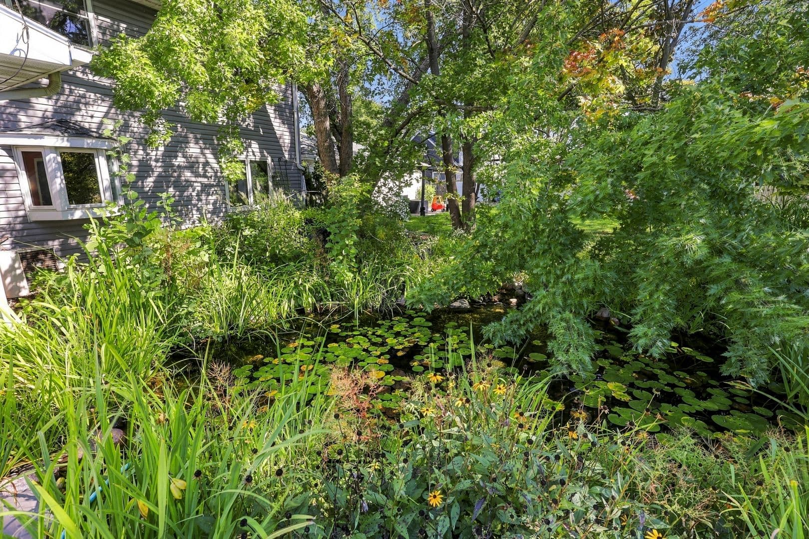 Appleton House: 939 W. Lindbergh Street