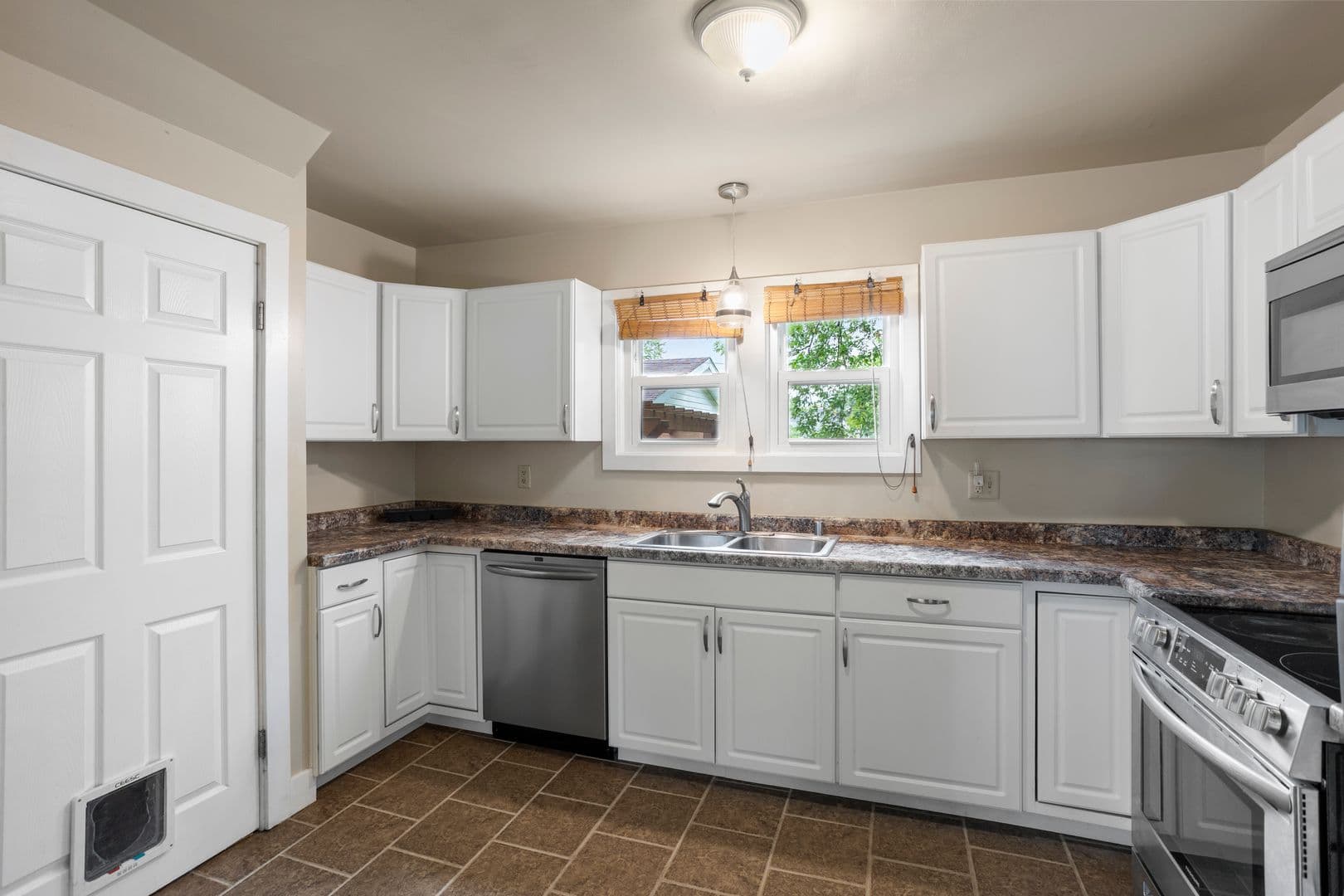 Appleton House: 1008 N. Bennett Street