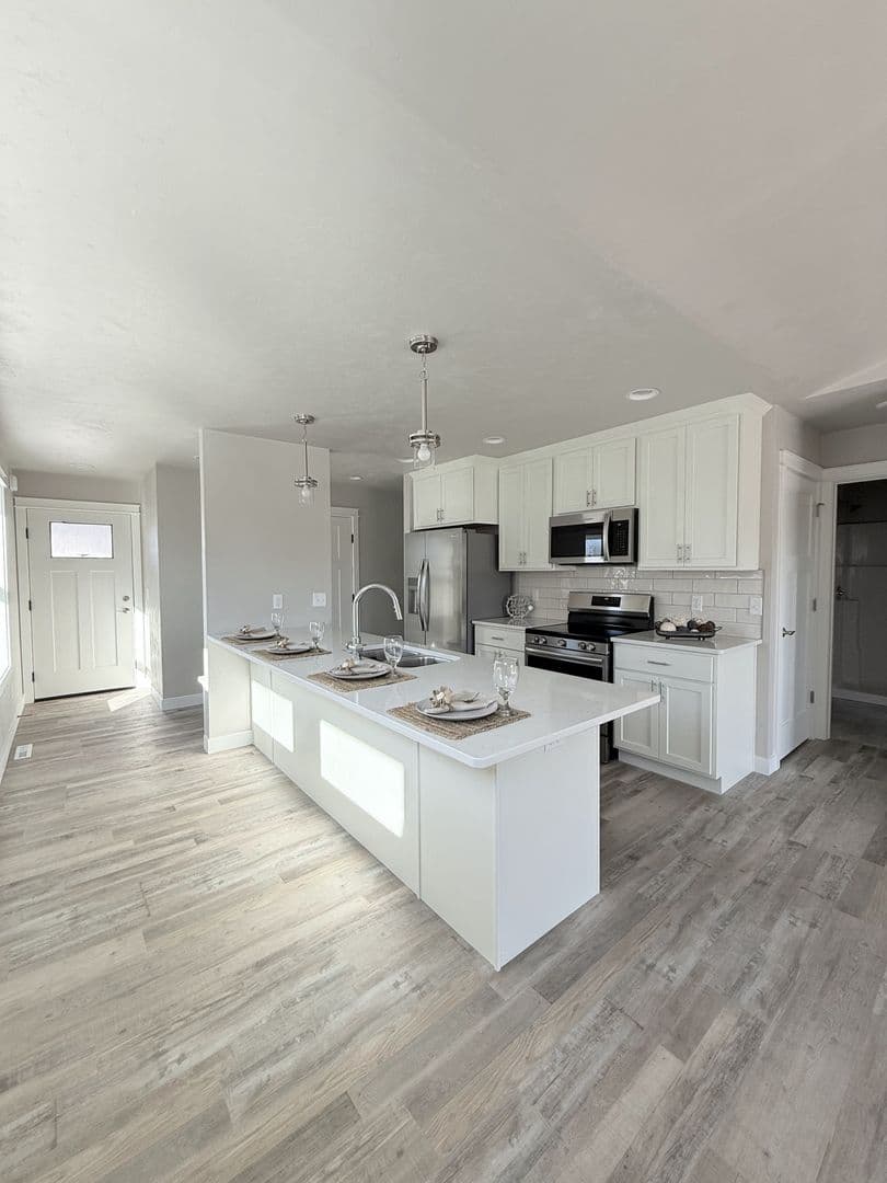 Appleton Apartment: 4786 Marlo Way