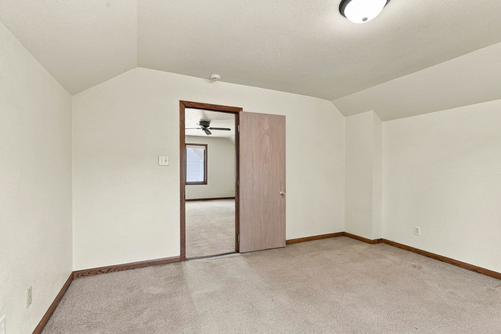 Fond Du Lac Apartment: 28 E. 11th Street