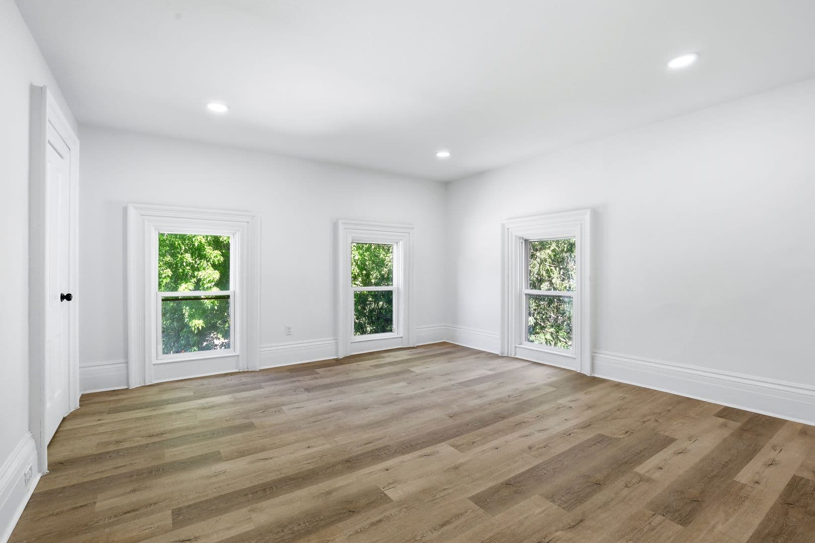 Oshkosh Apartment: 840 Jackson Street