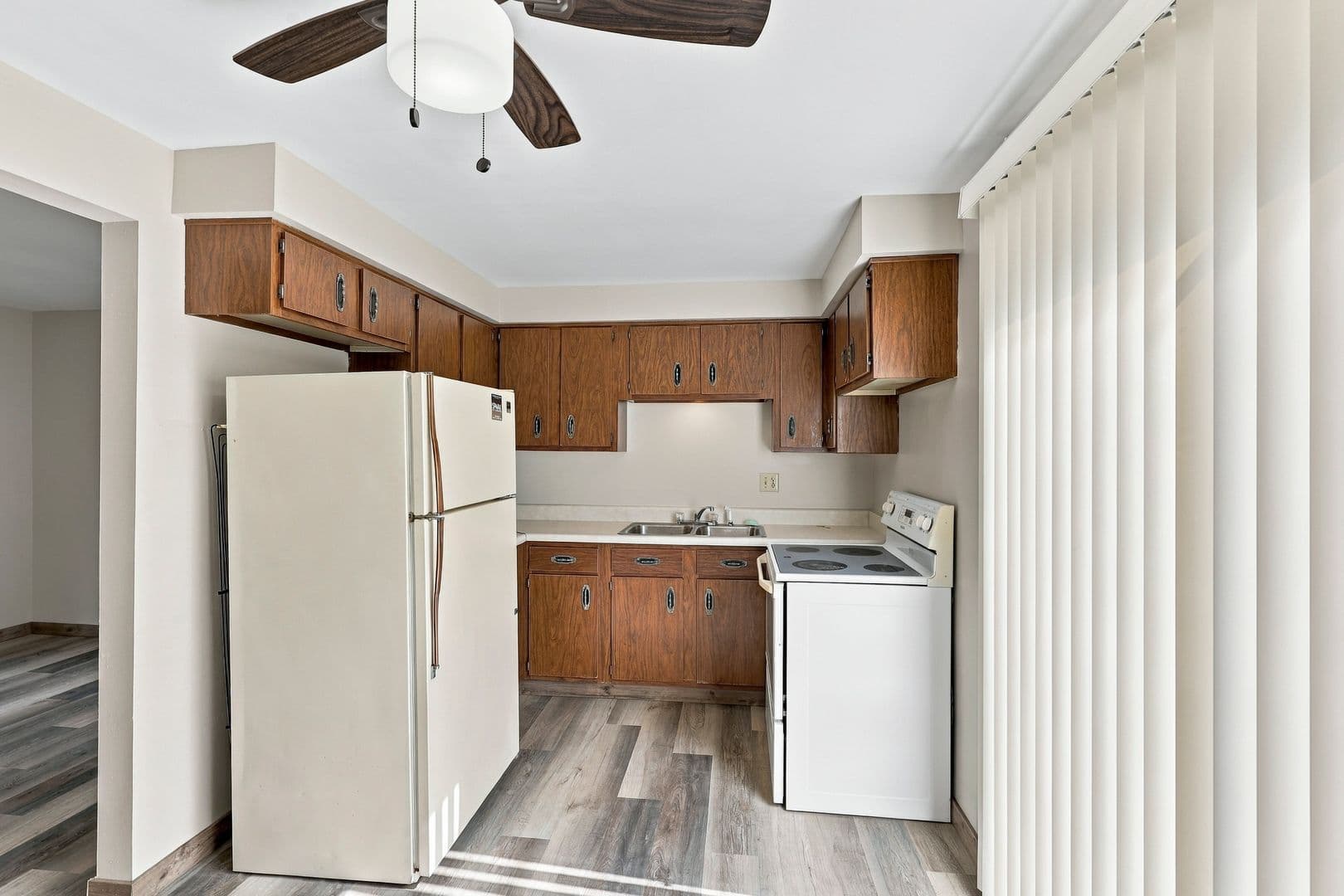 Two Rivers Apartment: 3727 Parkway Boulevard
