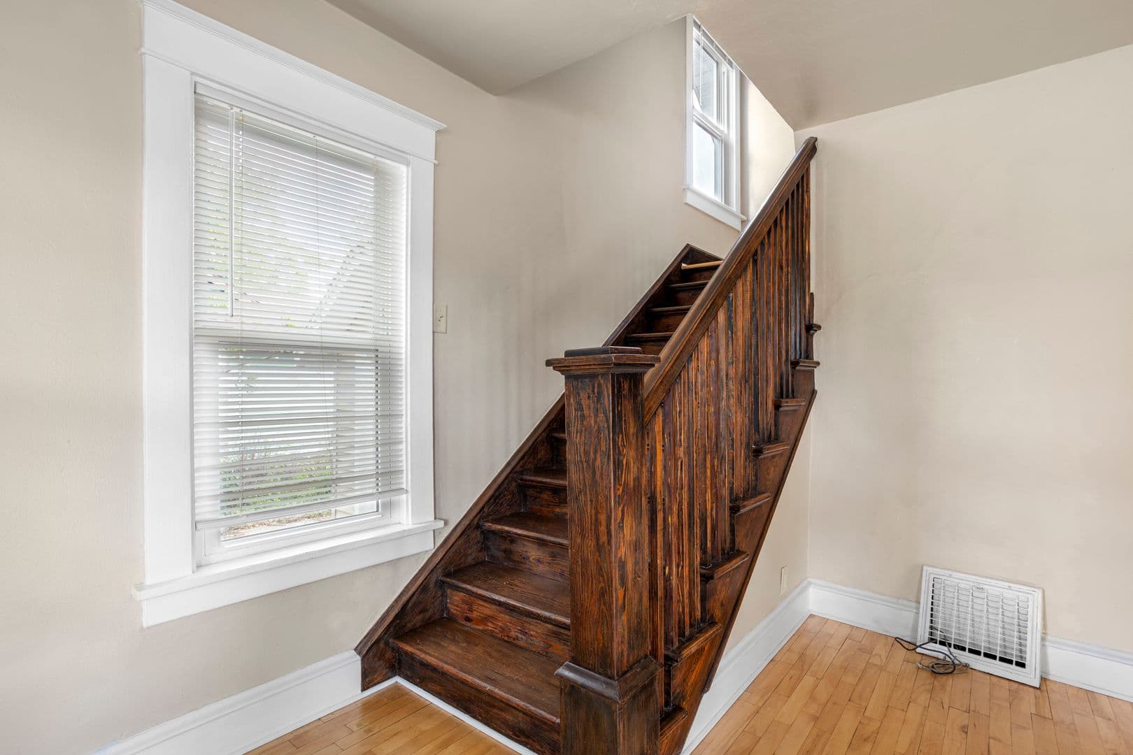 Appleton House: 1008 N. Bennett Street