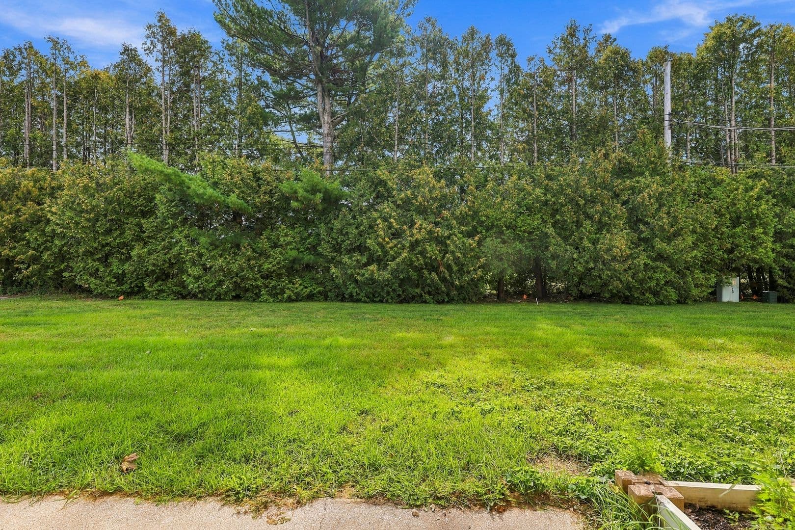Two Rivers Apartment: 3727 Parkway Boulevard