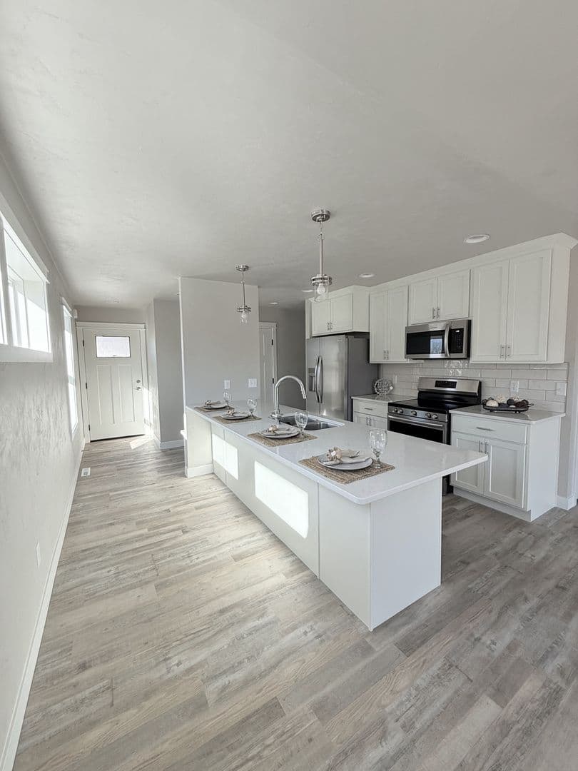 Appleton Apartment: 4786 Marlo Way