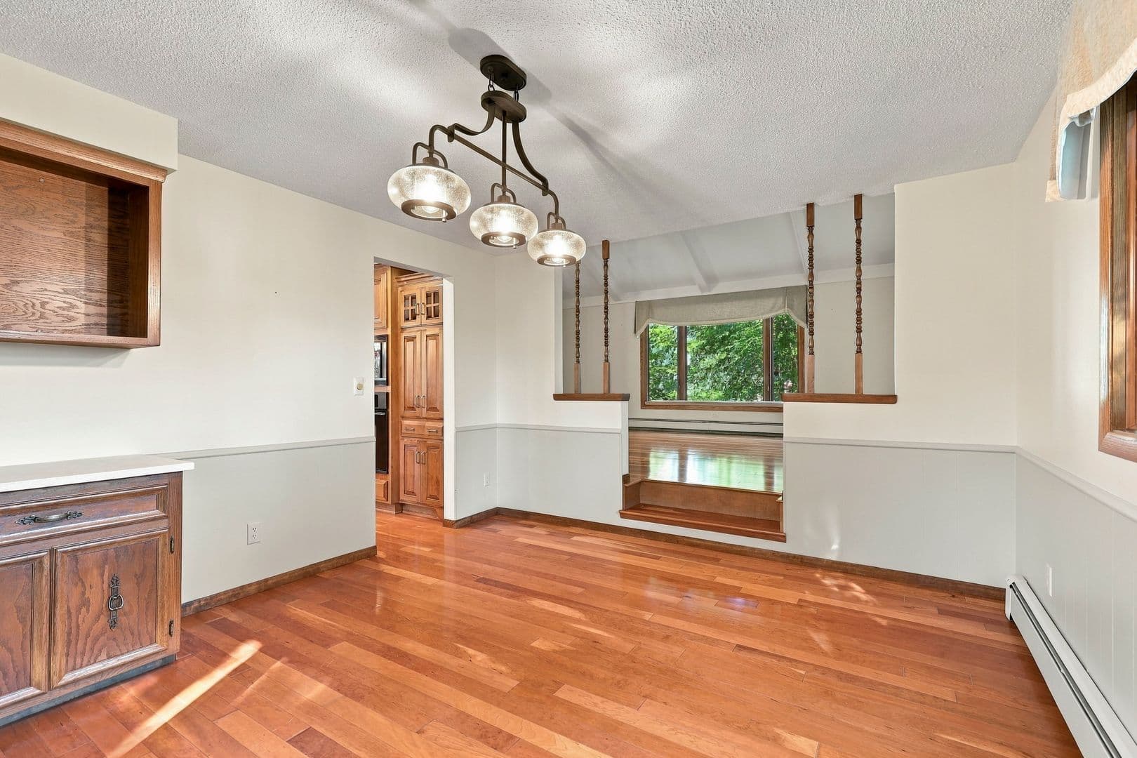 Appleton House: 939 W. Lindbergh Street