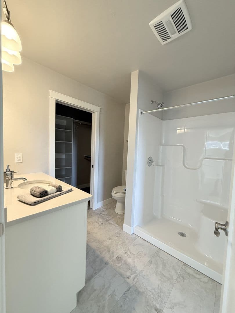 Appleton Apartment: 4786 Marlo Way