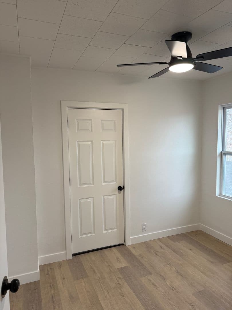 Oshkosh Apartment: 1119 Main Street