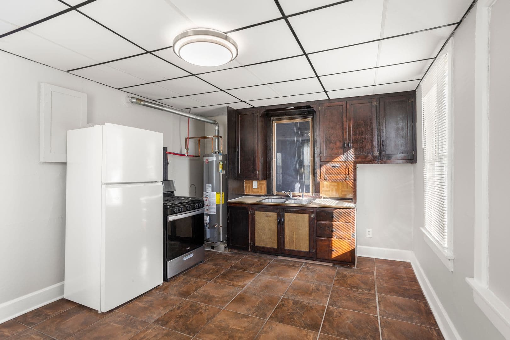 Green Bay Apartment: 1100 N. Van Buren Street