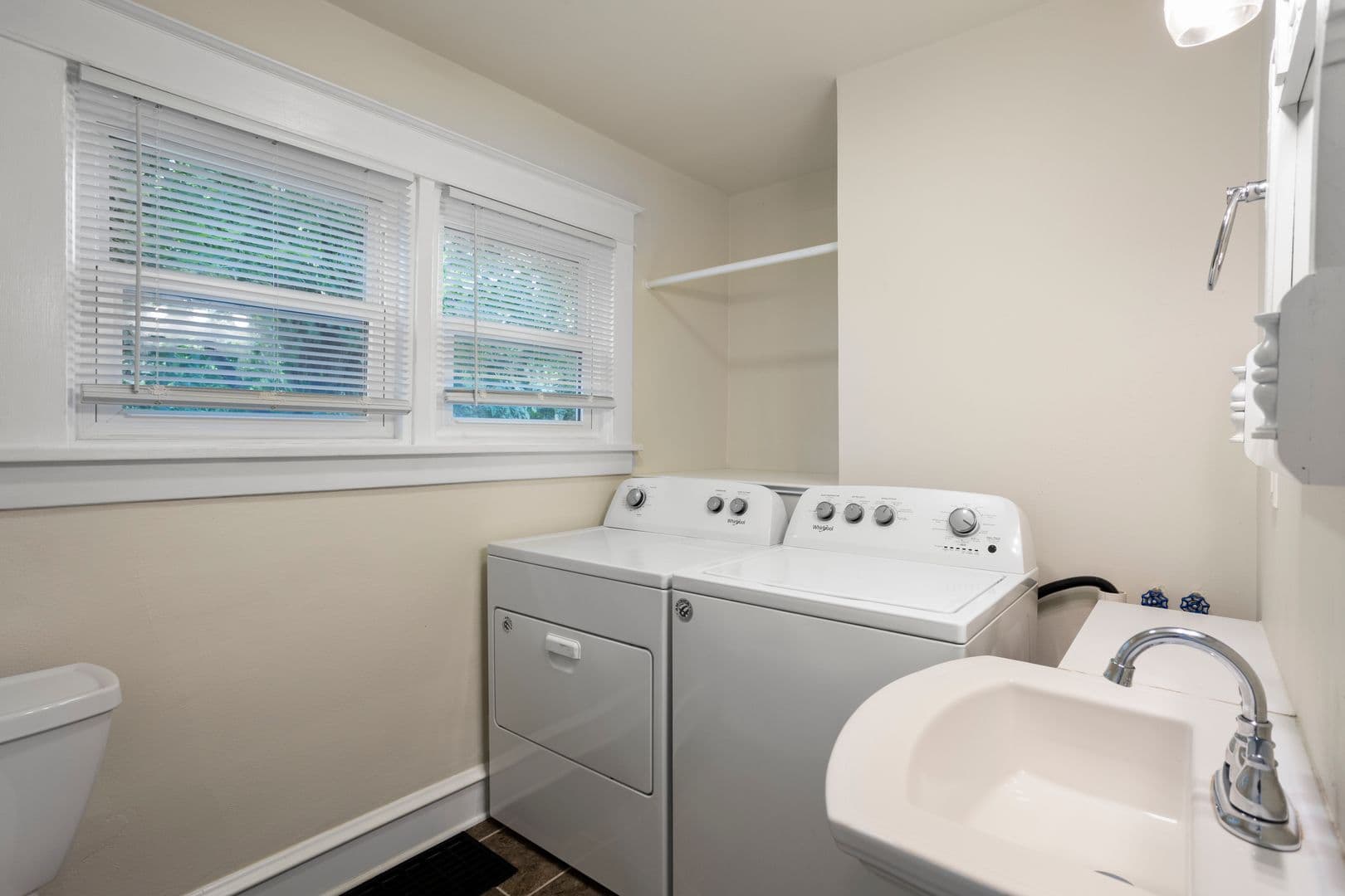 Appleton House: 1008 N. Bennett Street