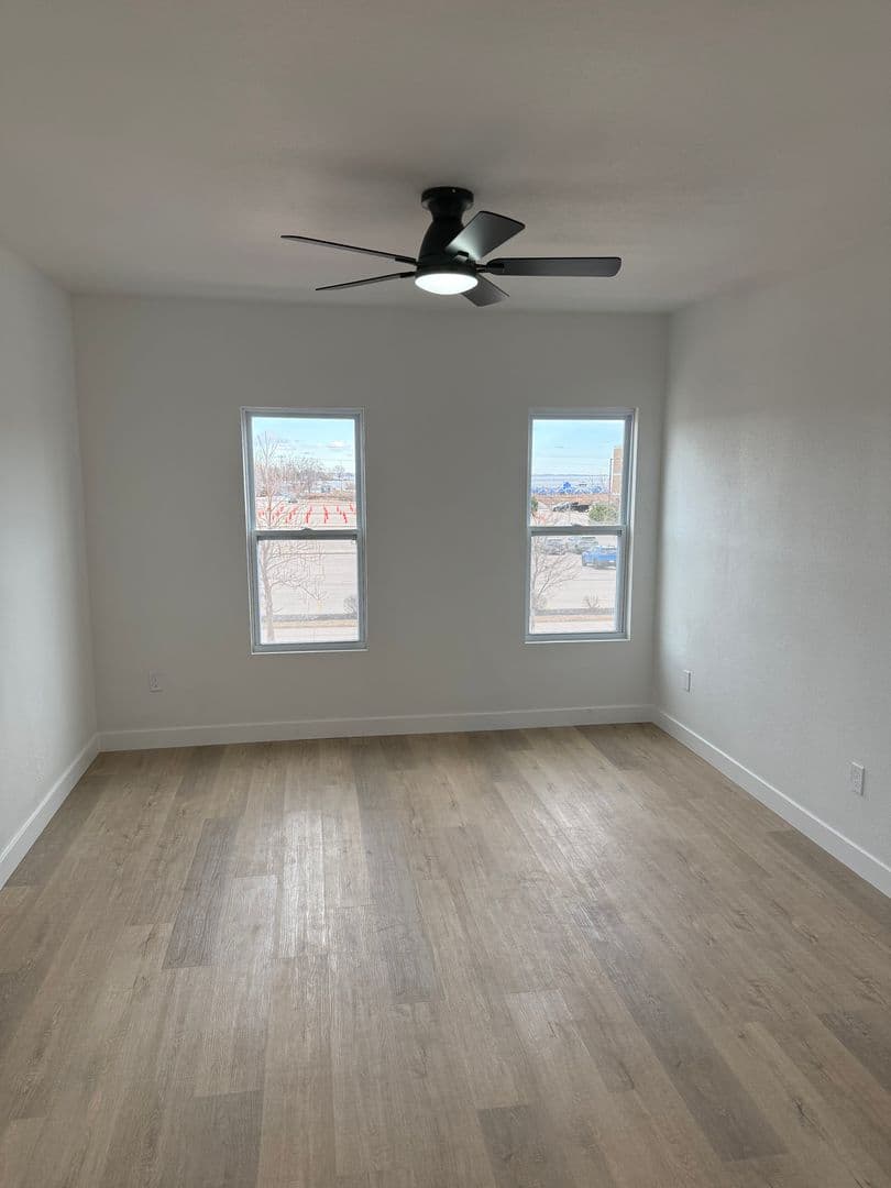Oshkosh Apartment: 1119 Main Street