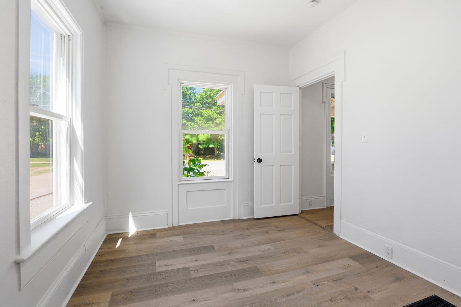 Oshkosh Apartment: 840 Jackson Street
