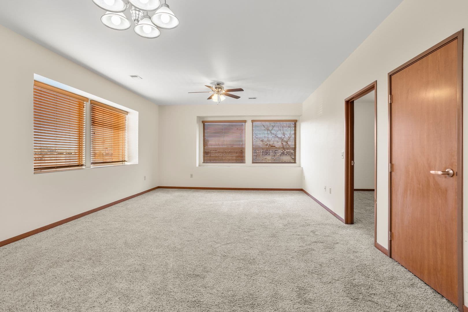 Fond Du Lac Apartment: 131 S. Main Street