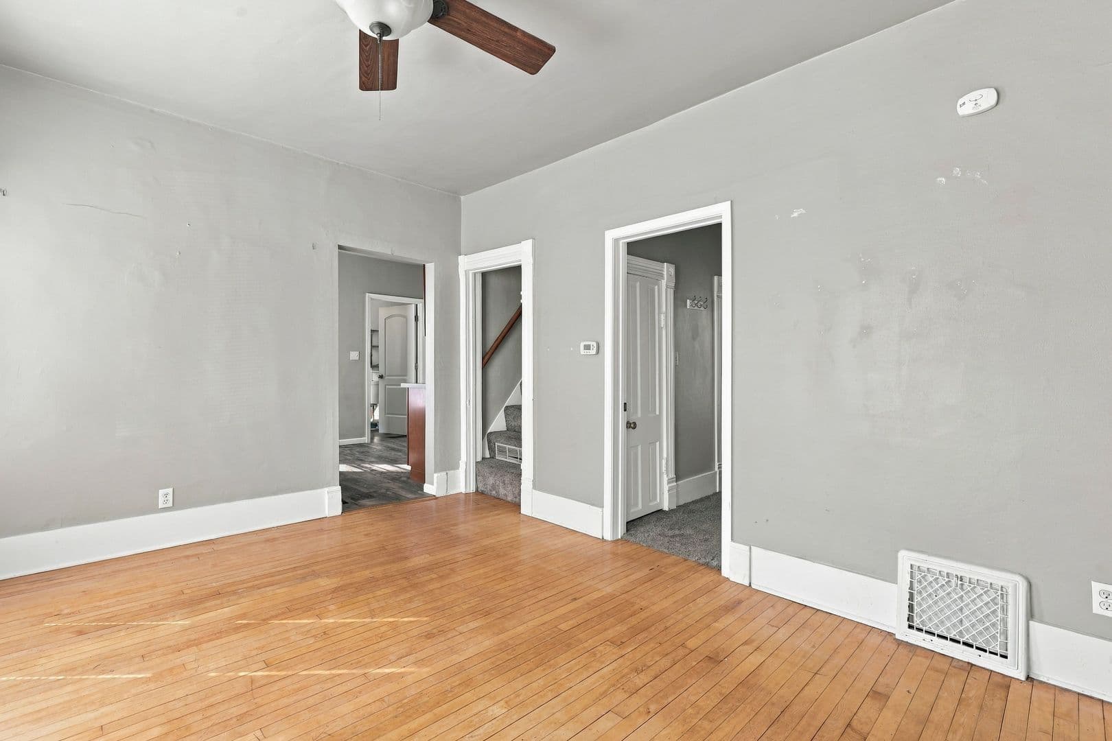 Oshkosh House: 333 Saratoga Avenue