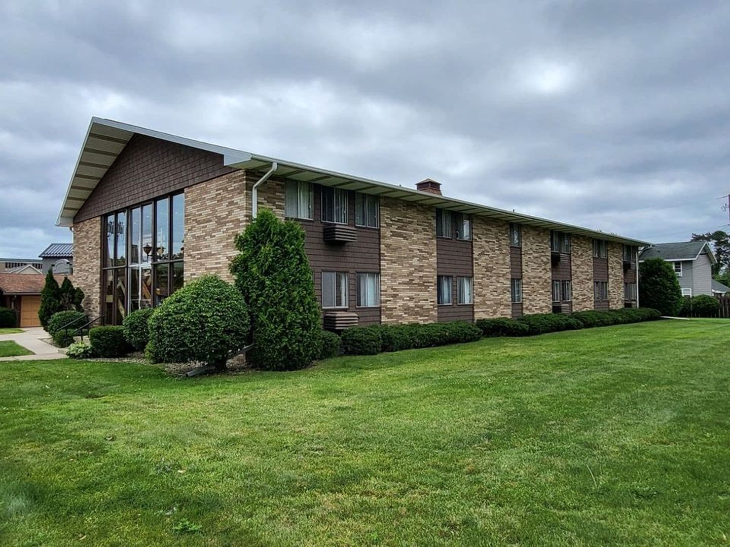 Stevens Point Apartment: 1609 Fourth Avenue