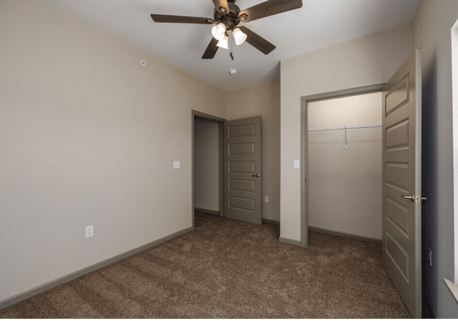 Nixa Apartment: 106 East Greenbriar Drive