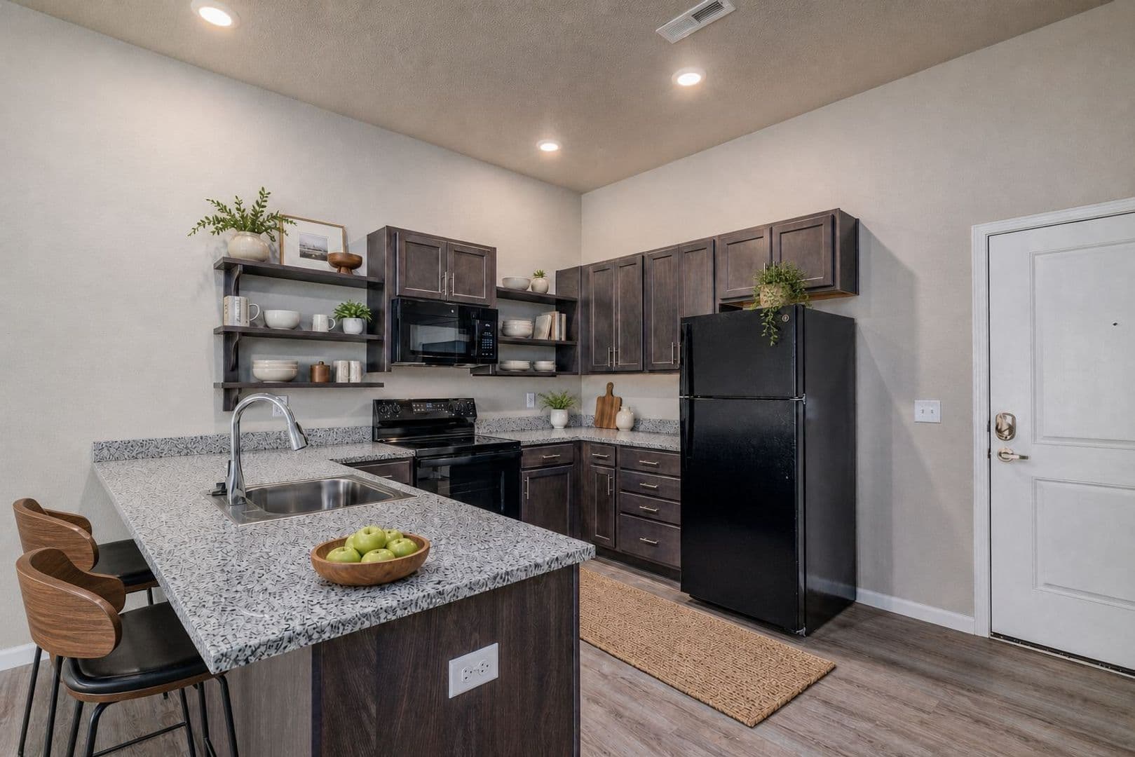 Ozark Apartment: 2365 N 20th St - A 314