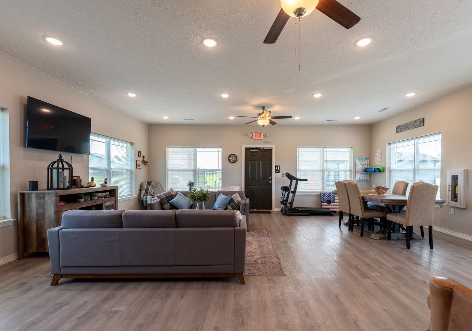 Rogersville Townhome: Logan Street