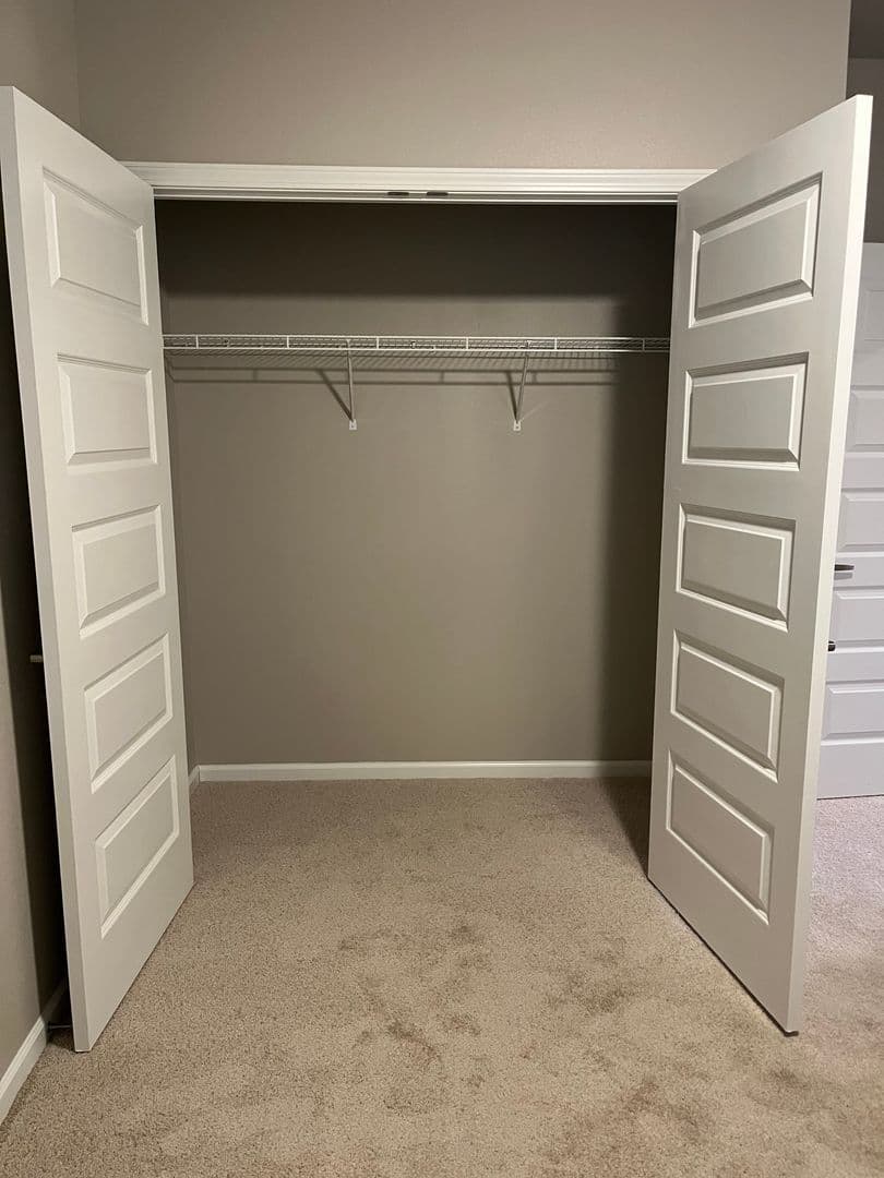 Springfield Apartment: 1735 E Valley Water Mill Rd