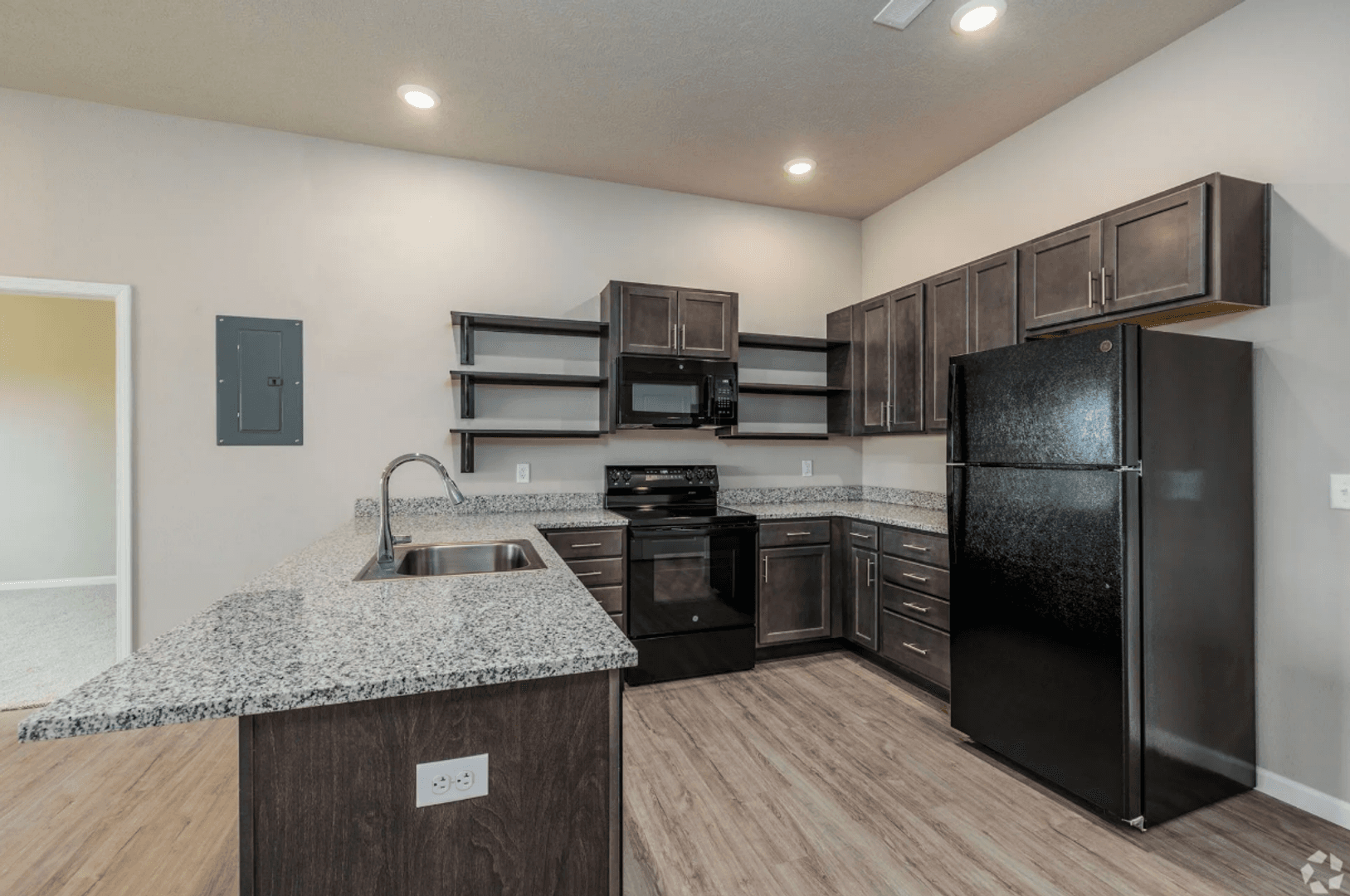 Ozark Apartment: 2365 N 20th St - A 120