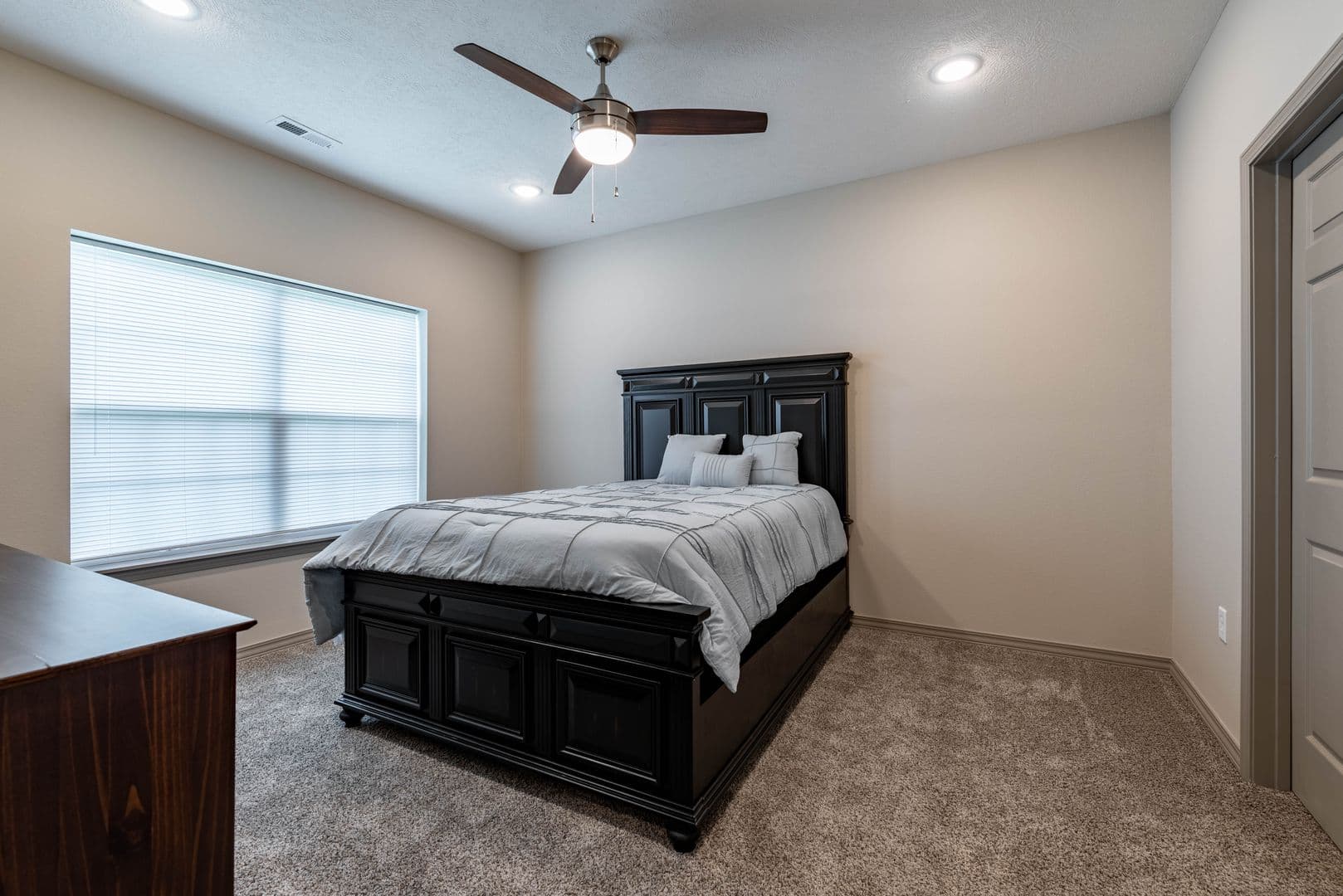 Rogersville Townhome: Logan Street