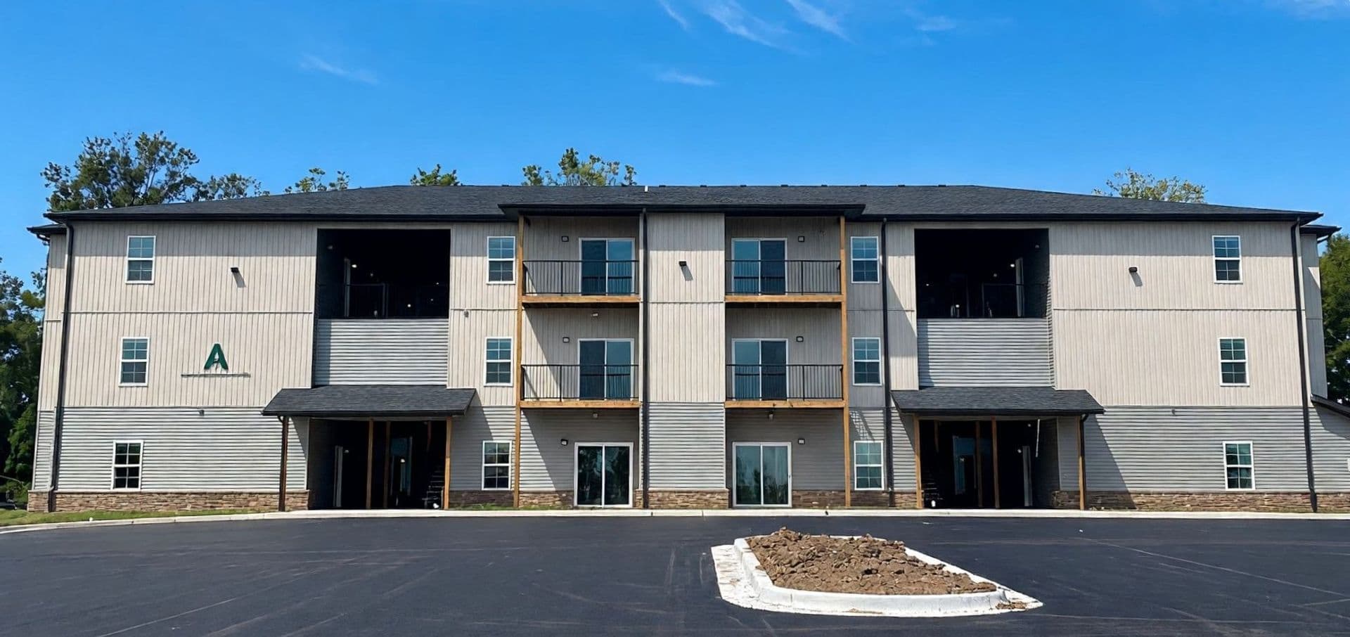 Springfield Apartment: 3697 N Glenstone