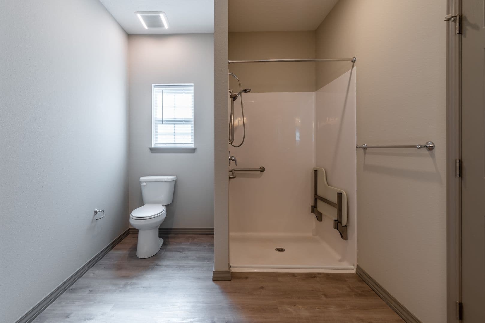 Rogersville Townhome: Logan Street
