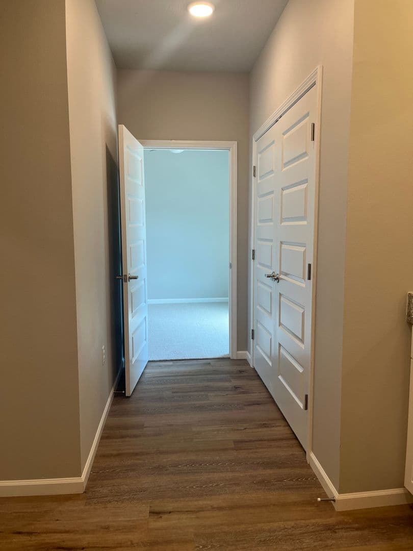 Springfield Apartment: 3697 N Glenstone