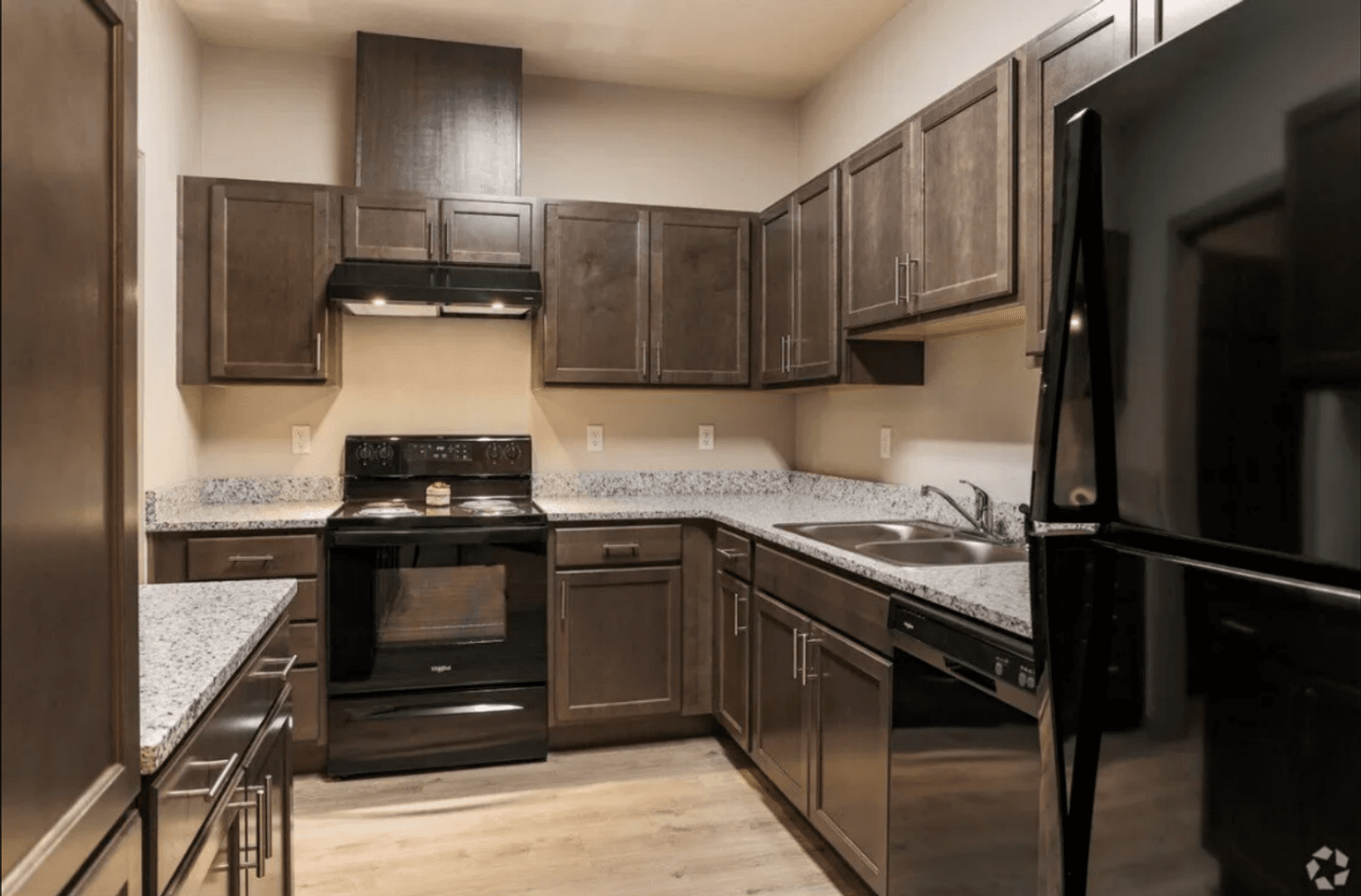 Rogersville Townhome: Logan Street