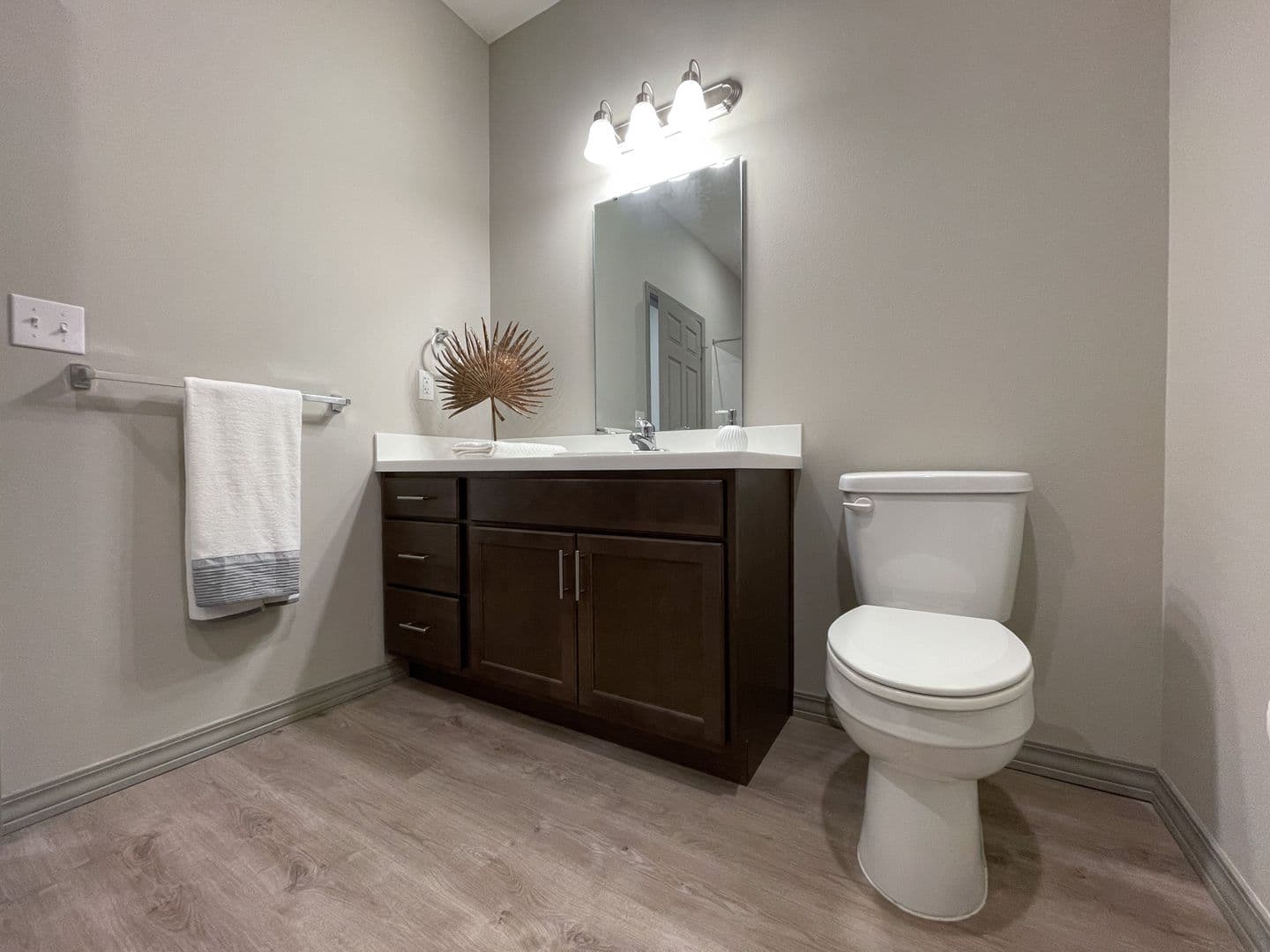 Rogersville Townhome: Logan Street