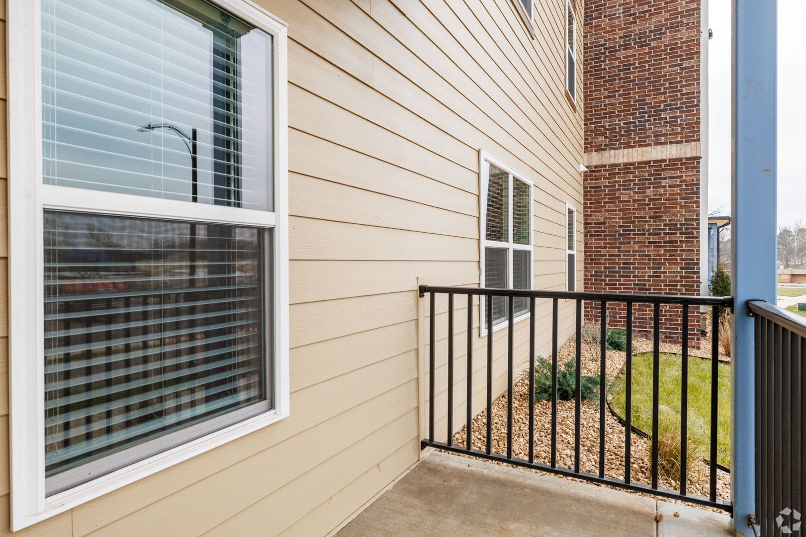 Springfield Apartment: 1112 S Grant Ave