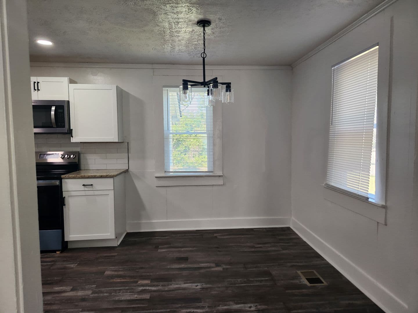 Columbus House: 5503 Buena Vista Rd