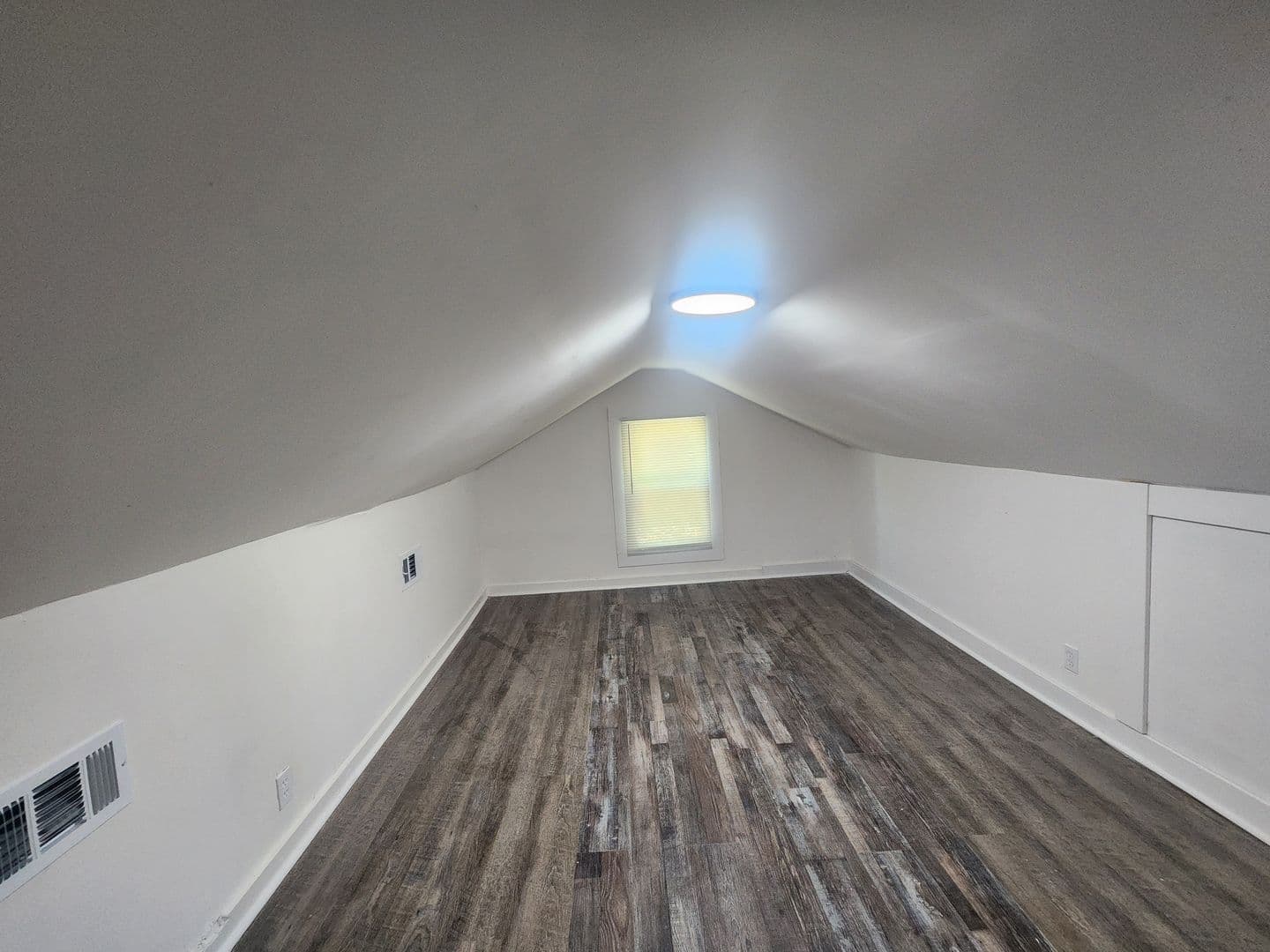 Columbus House: 5503 Buena Vista Rd