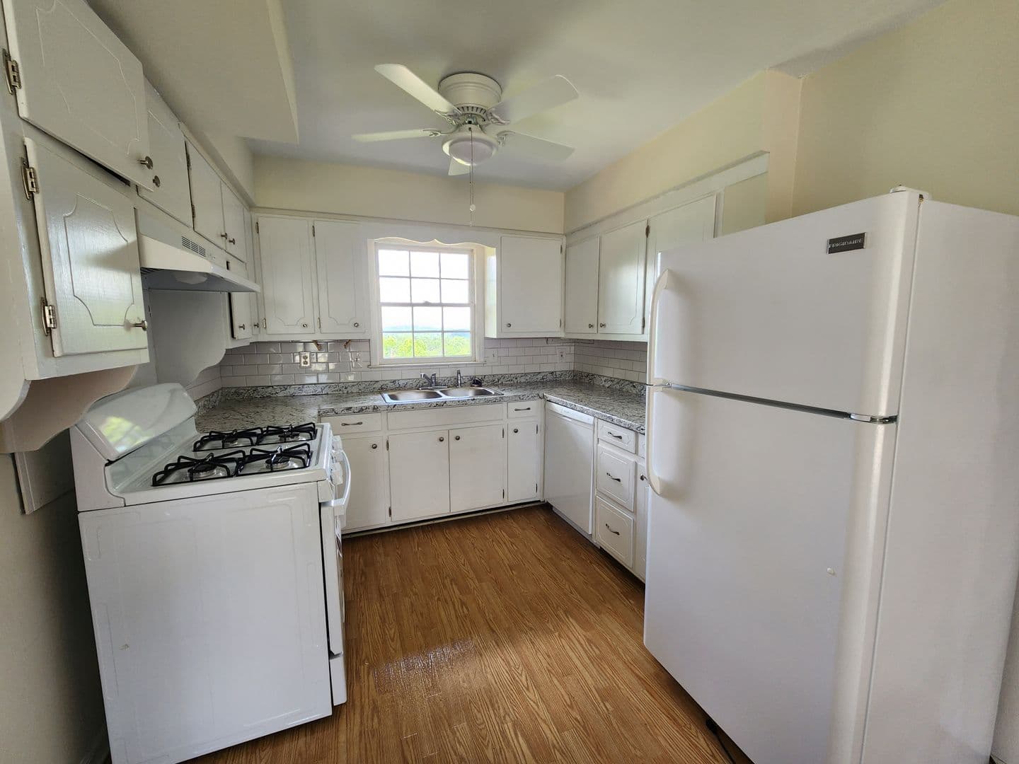 Columbus House: 1136 Bunker Hill Road