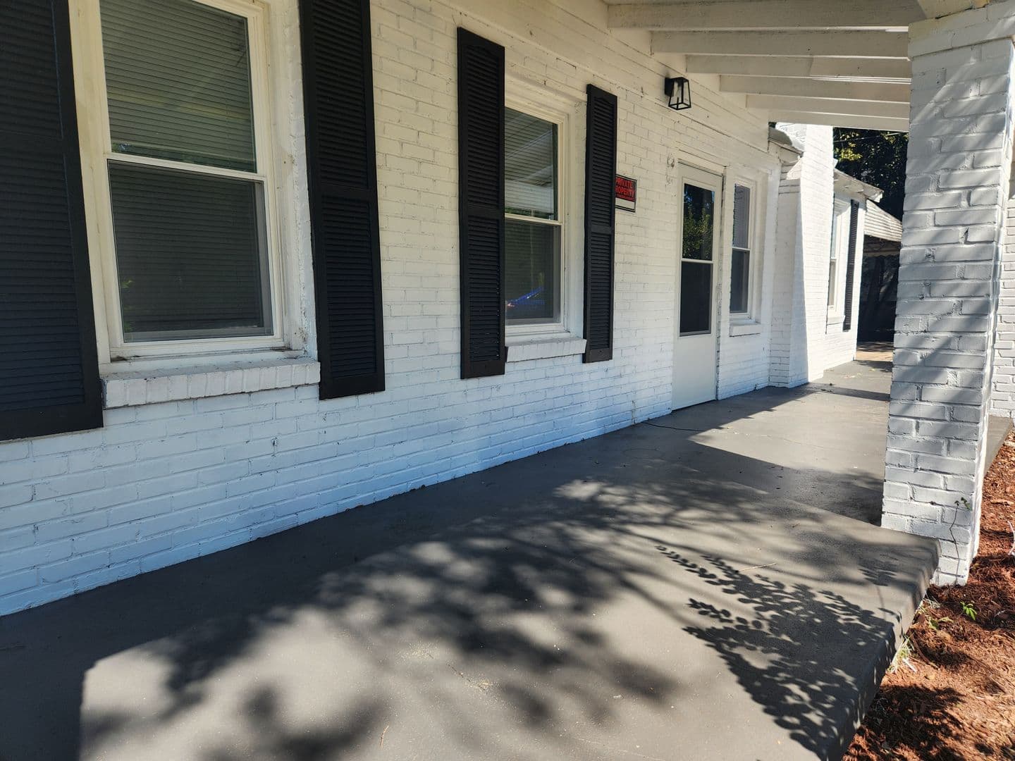 Columbus House: 5503 Buena Vista Rd
