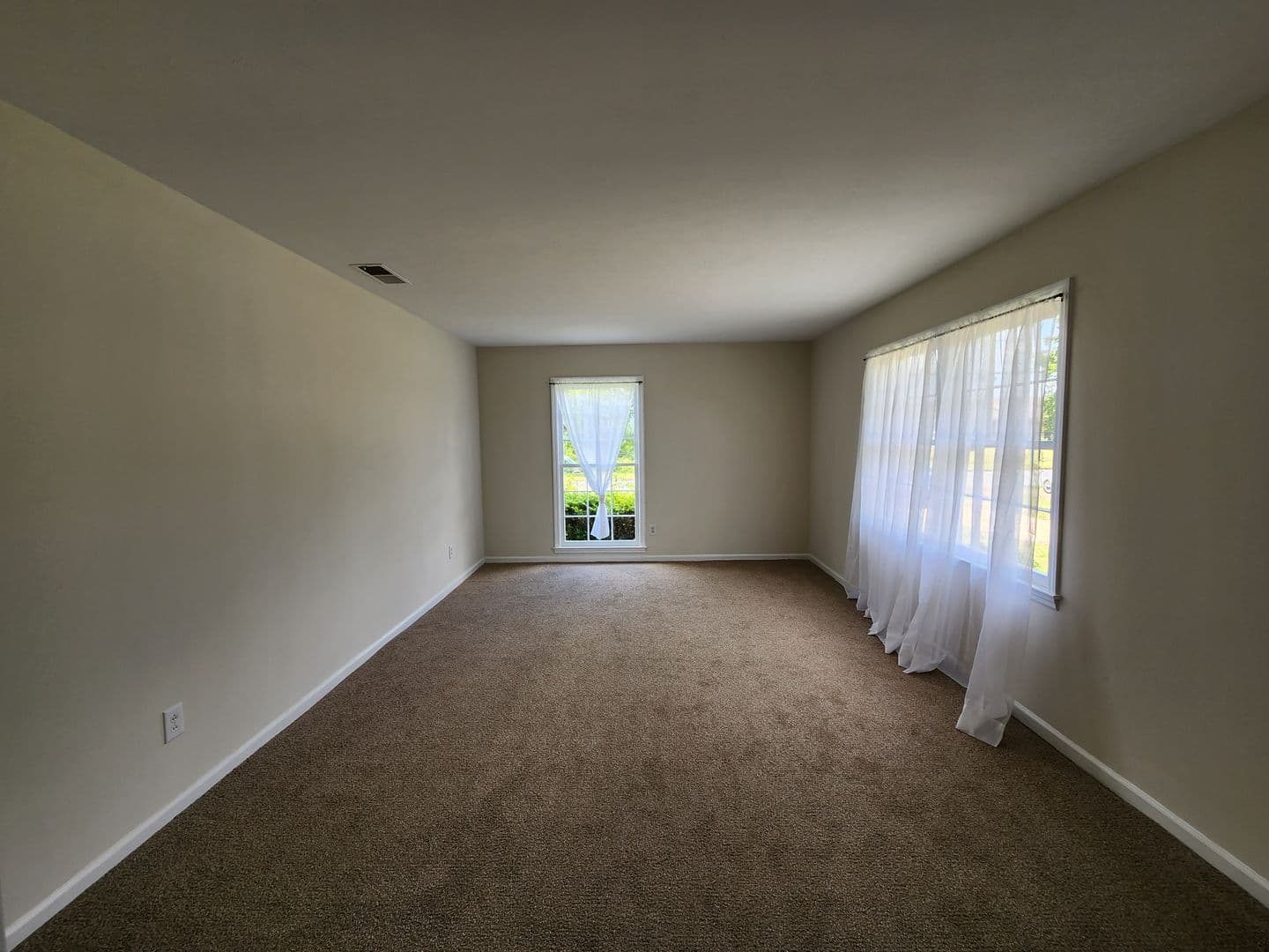 Columbus House: 1136 Bunker Hill Road