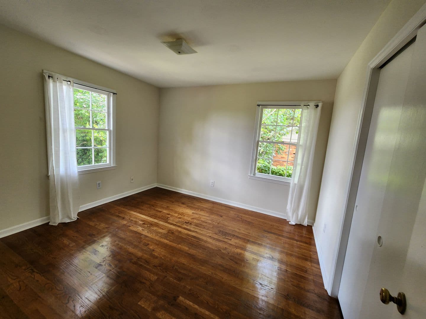 Columbus House: 1136 Bunker Hill Road